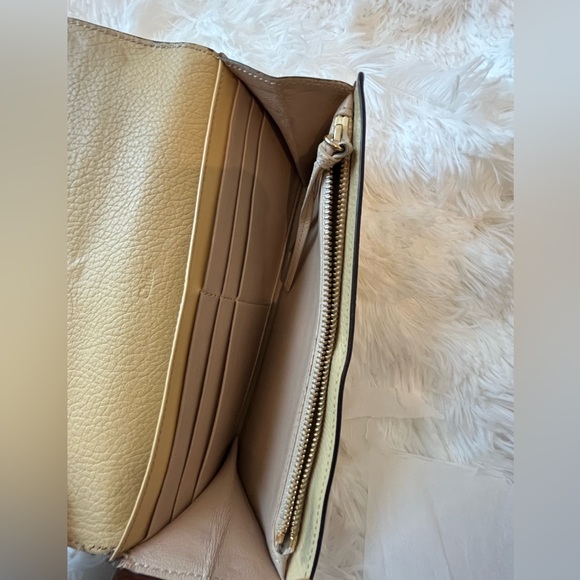 Chloe Authentic Wallet - Picture 9 of 16